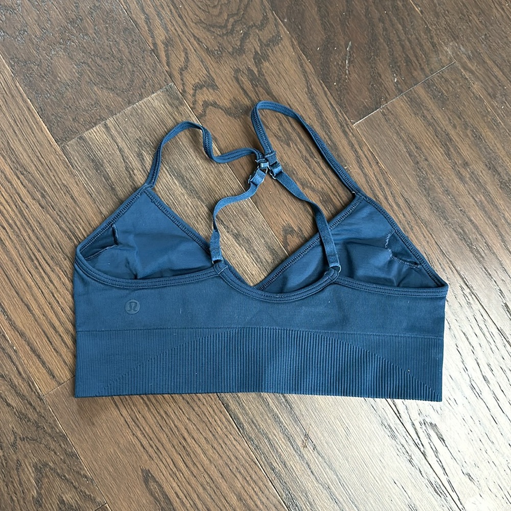 Lululemon bra - Picture 2 of 3